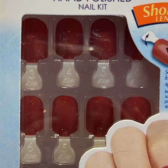 Broadway Nails Real Life Nail Kit Red – Glue-On Fake Nails Manicure Set - Picture 2 of 2